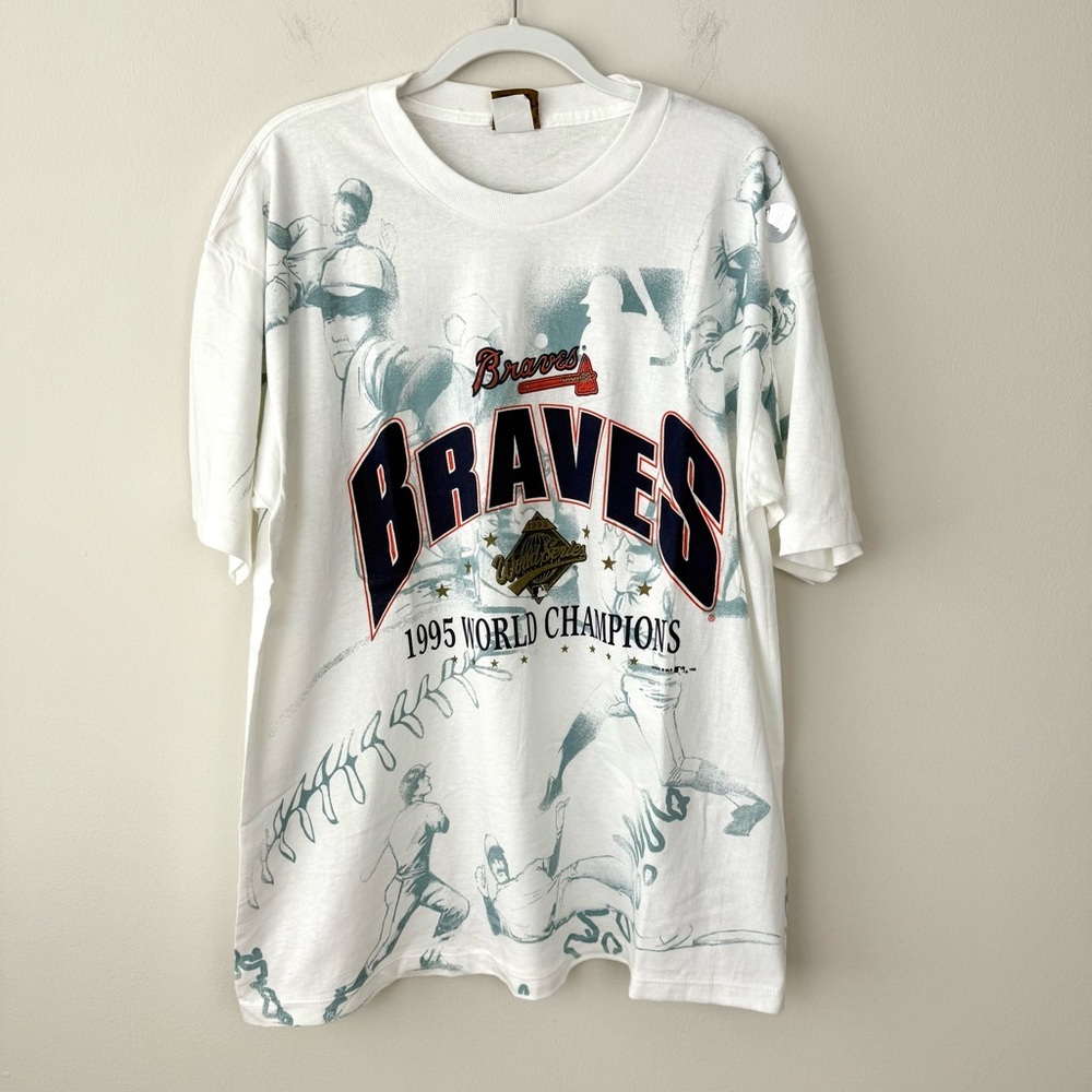 Vintage 90s Atlanta Braves Baseball Graphic T Shirt 1995 Champions Single Stitch